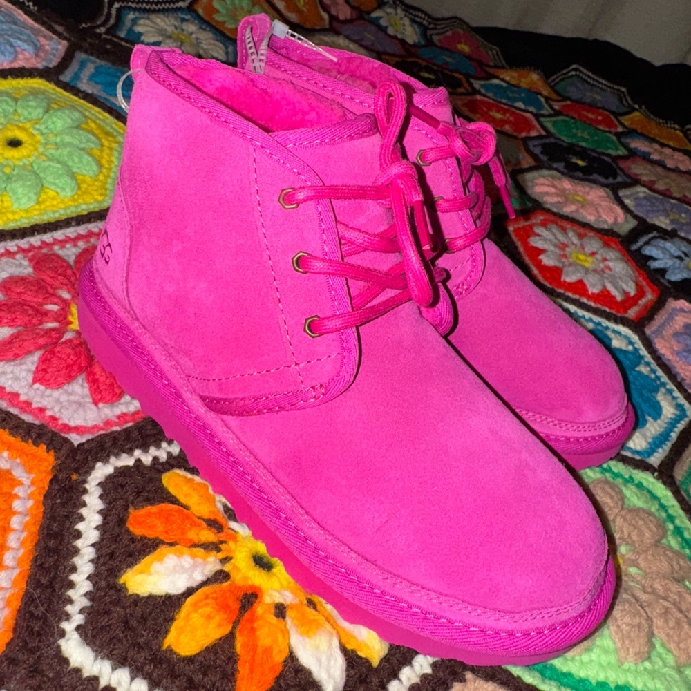 NWT UGG Big Kids 4 Neumel II Chukka Suede Youth Girls Boots Rock Rose NEW Pink